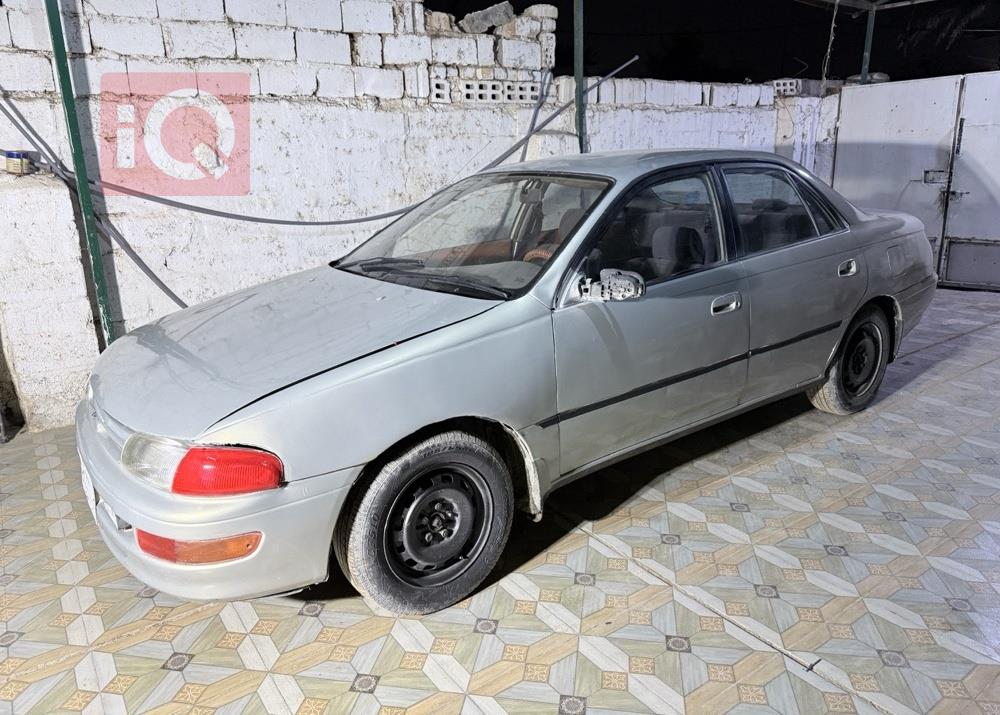 تۆیۆتا کارینا